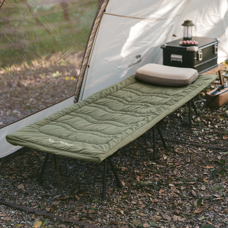 Naturehike polstrovaná podložka na kempingovou postel 860g - zelená